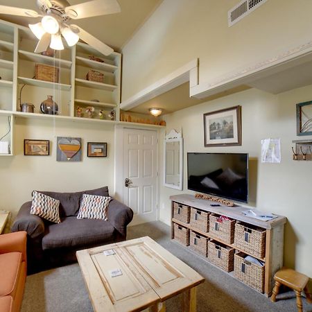 Walk To Water St And River Quaint Saugatuck Apt Bagian luar foto